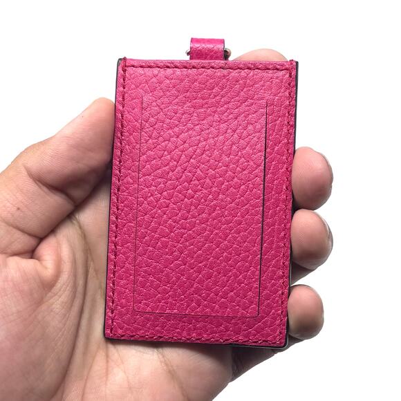 Gucci Pink Luggage Tag - Picture 7 of 11